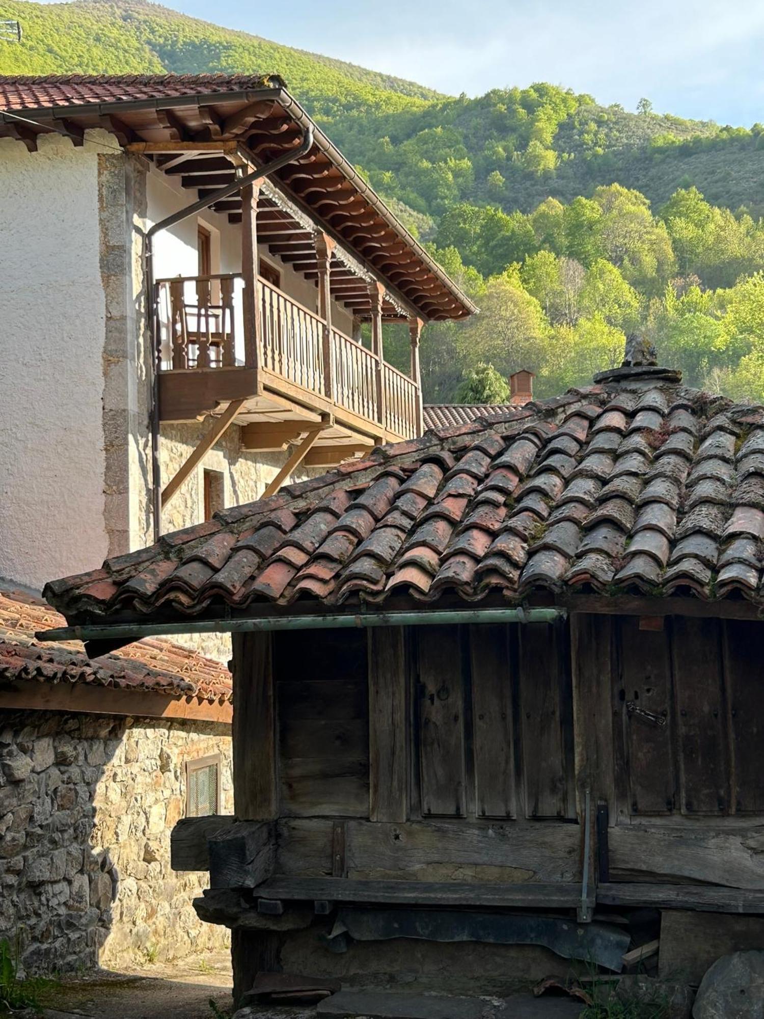 Villa La Balconada De Valdeon Posada De Valdeon Exterior foto